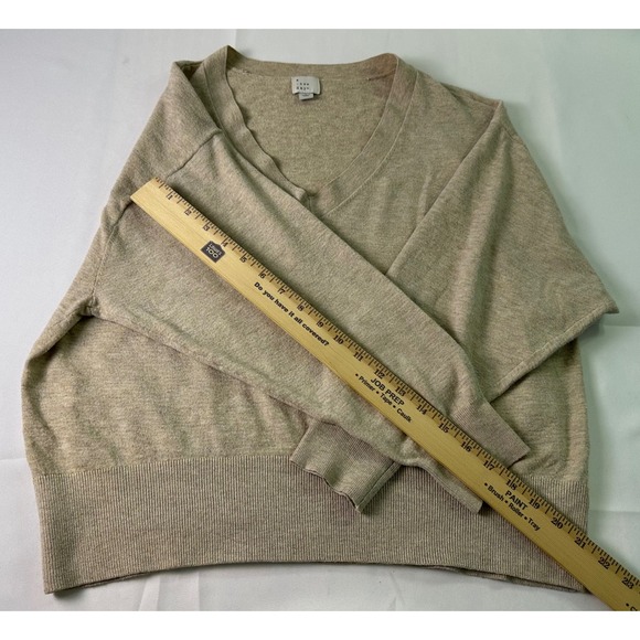 A New‎ Day Women's V-Neck Long Sleeve Lightweight Knit Sweater Beige Size L - Picture 6 of 8